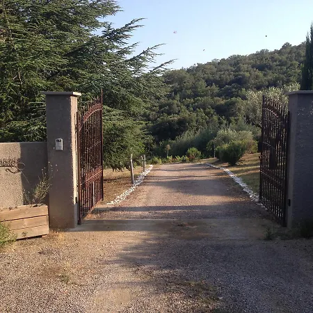 Bed & Breakfast Mas La Rourede